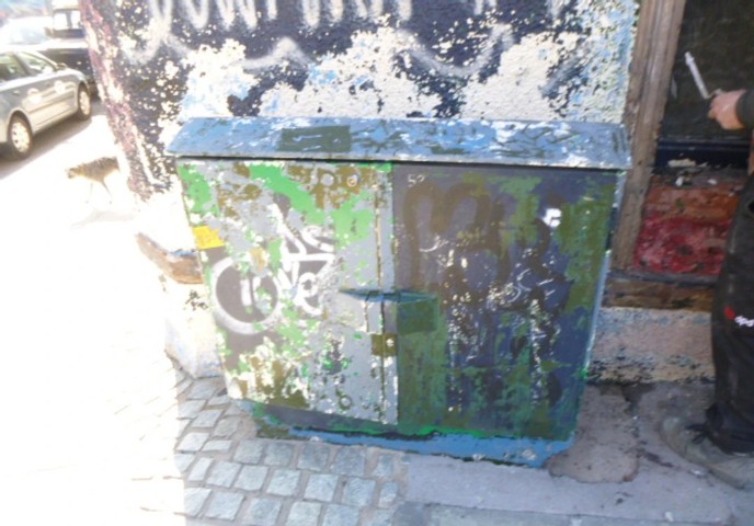 Showcase of before repairs have been made to green box